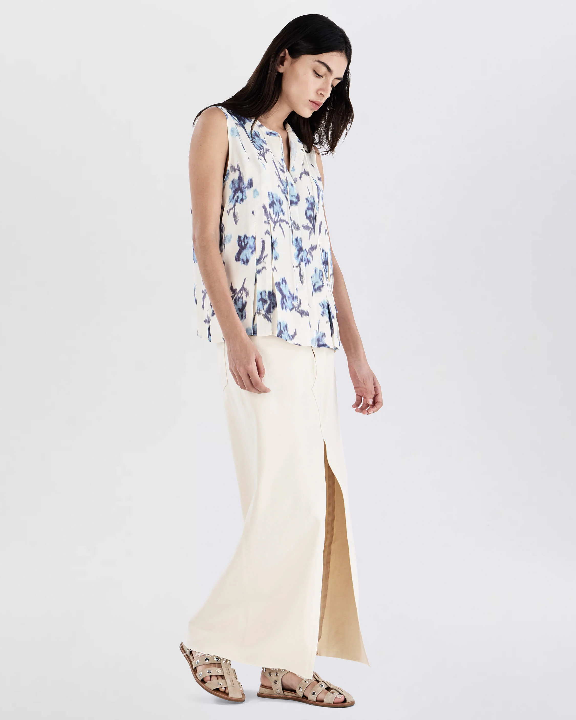 Arden Printed Sleeveless Blouse - Image 3