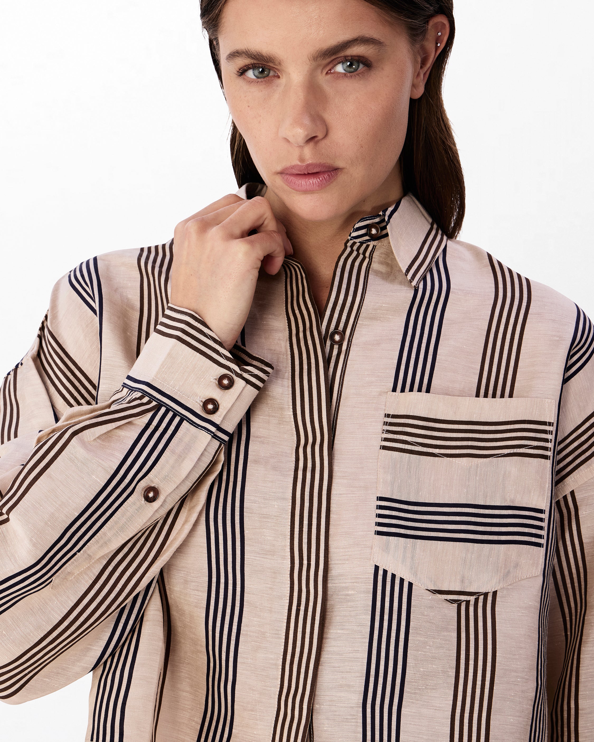 Beatrice Cropped Linen Shirt - Image 3