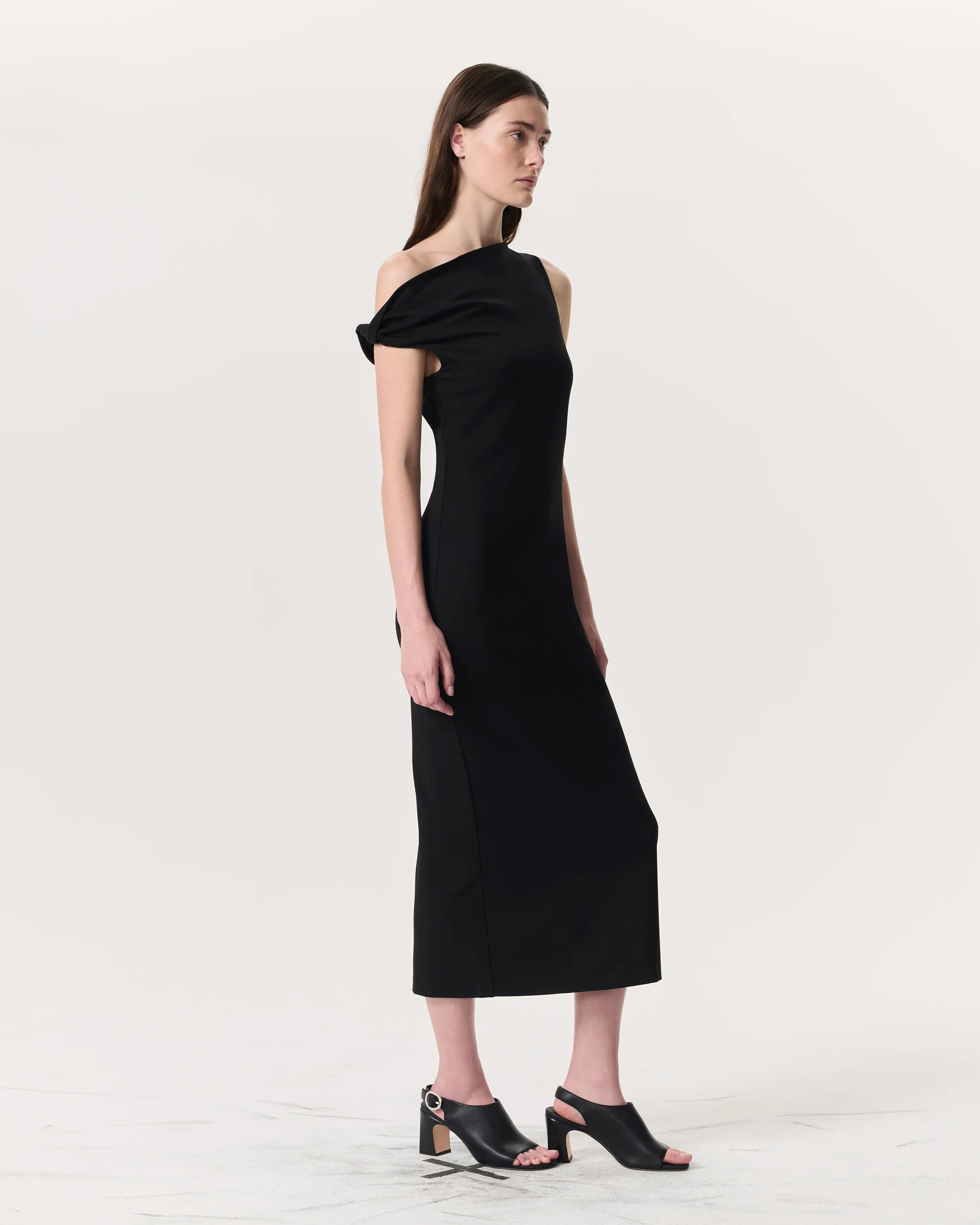 Irina Ponte Asymmetric Maxi Dress - Image 4
