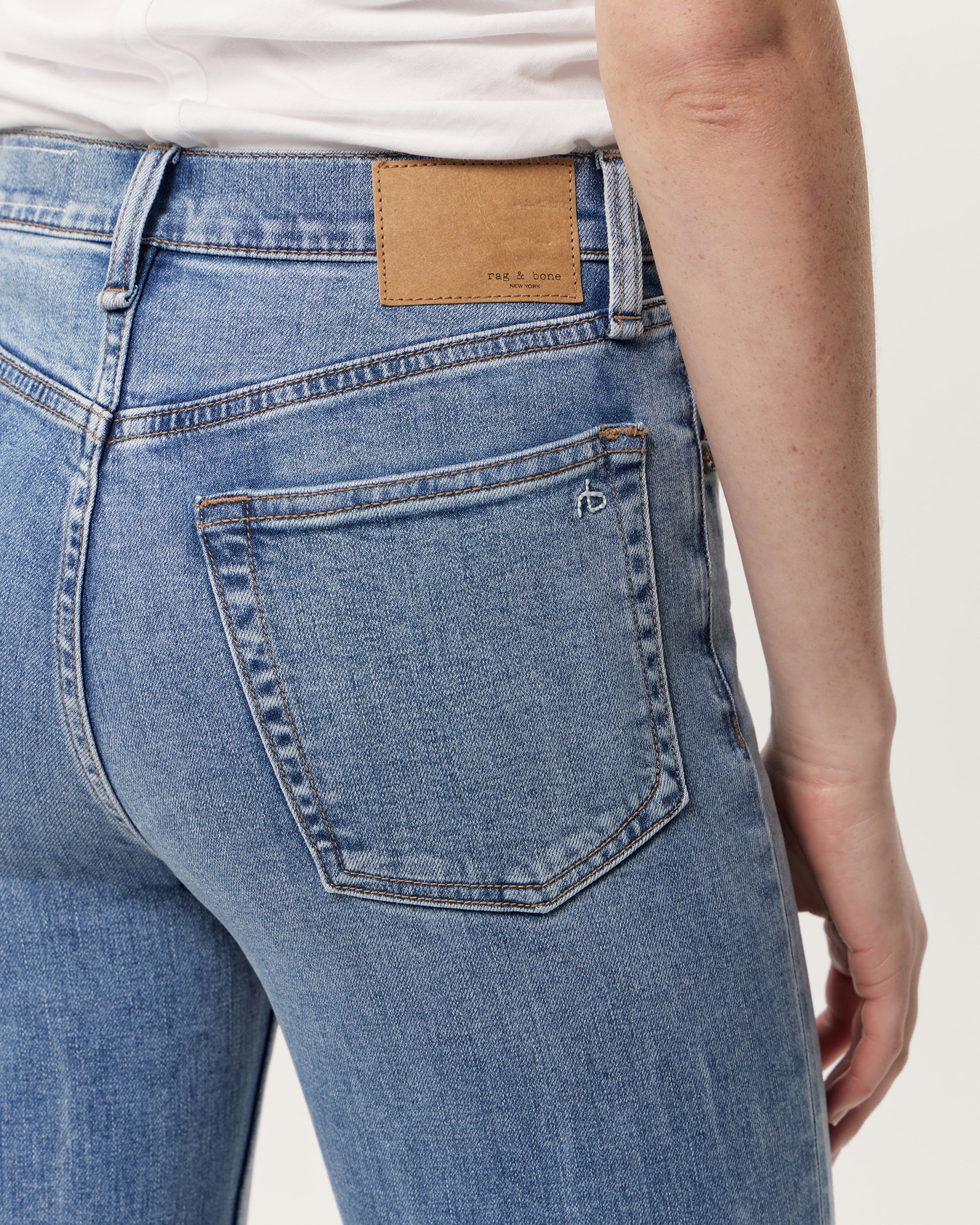 Harlow Mid-Rise Ankle Straight - Image 6