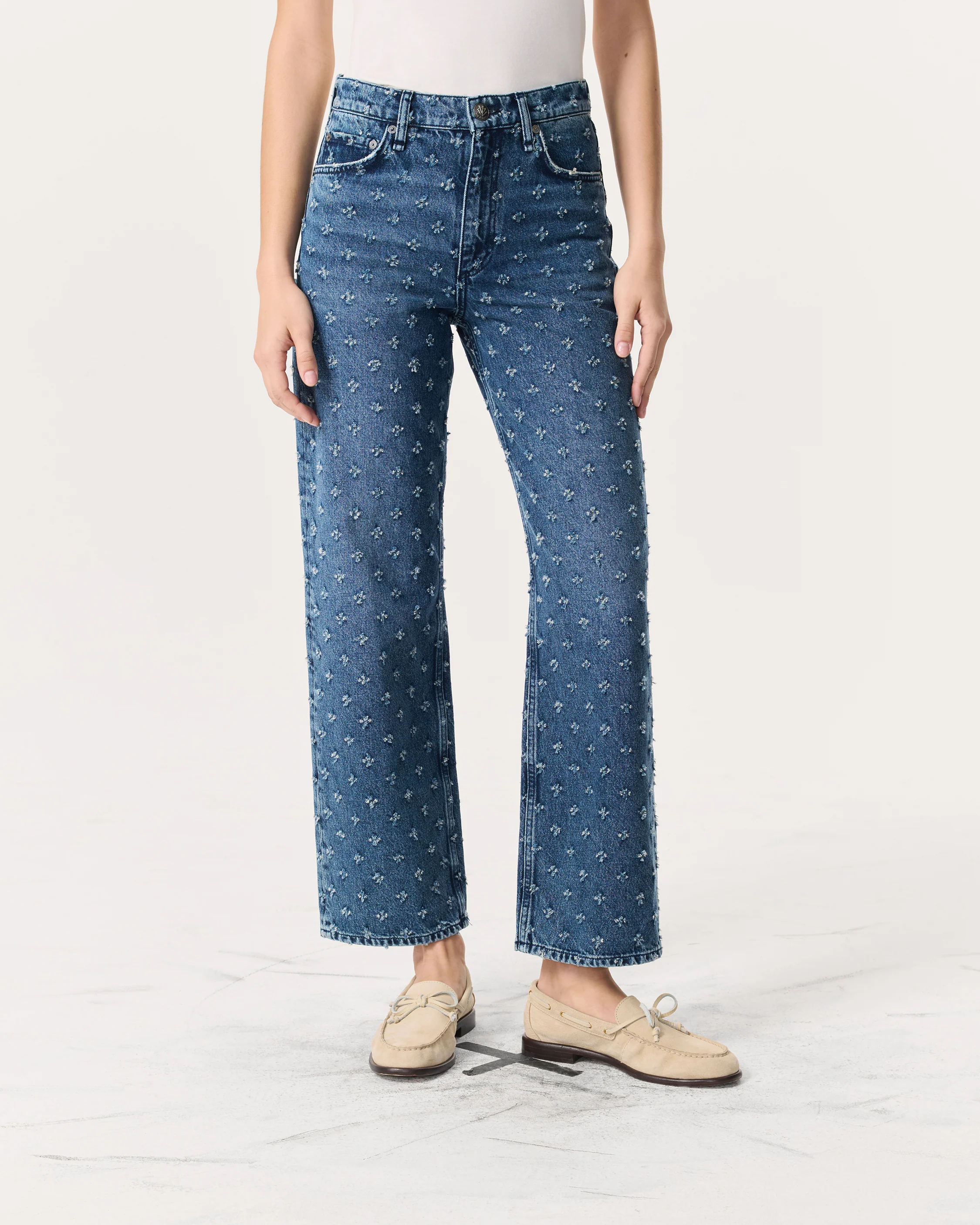 Shea Textured Ankle-Length Relaxed Straight Jeans - Image 3
