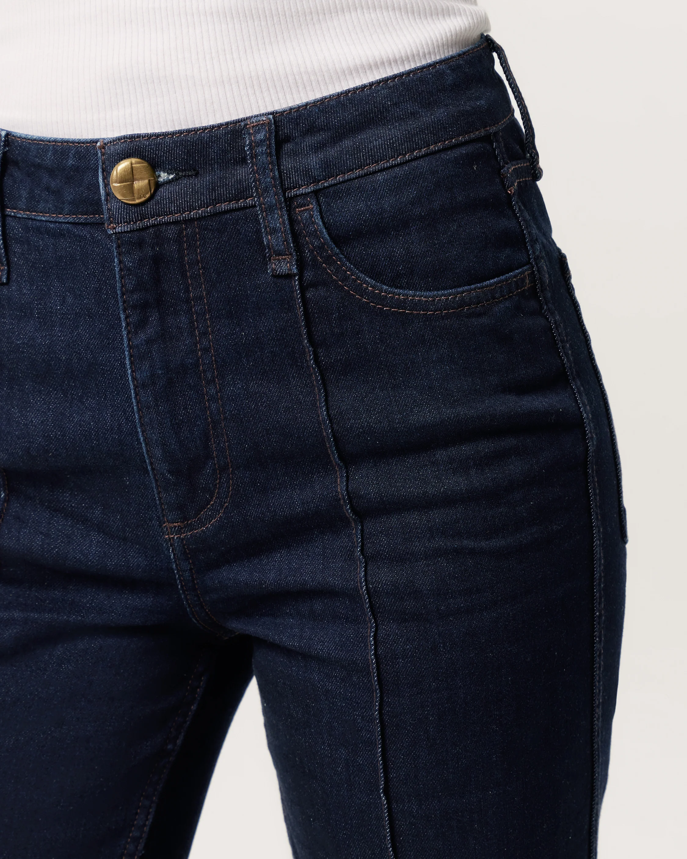 Skylar Wide-Leg Flare Jeans - Image 4