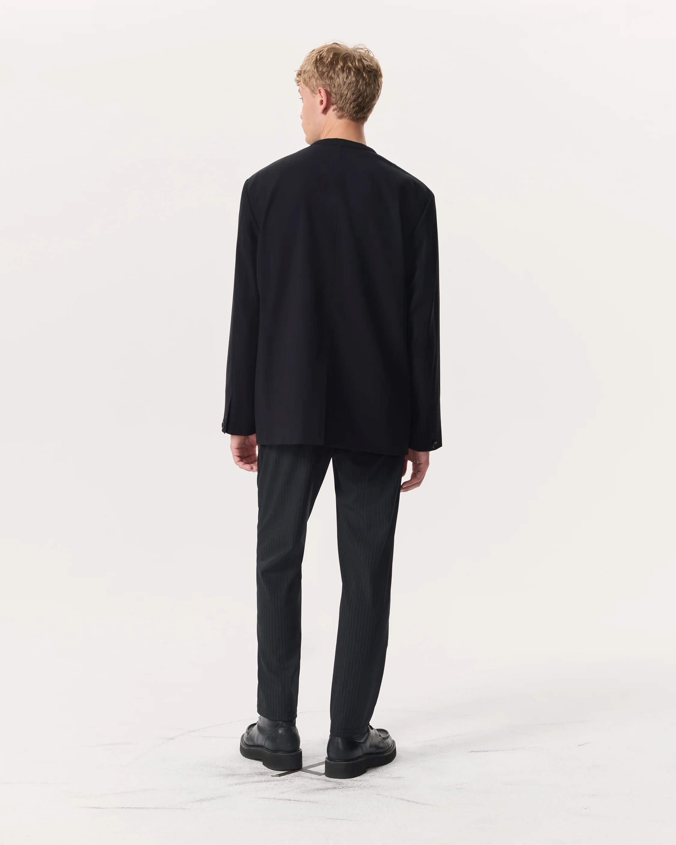Collarless Wool-Blend Ripstop Blazer - Image 5