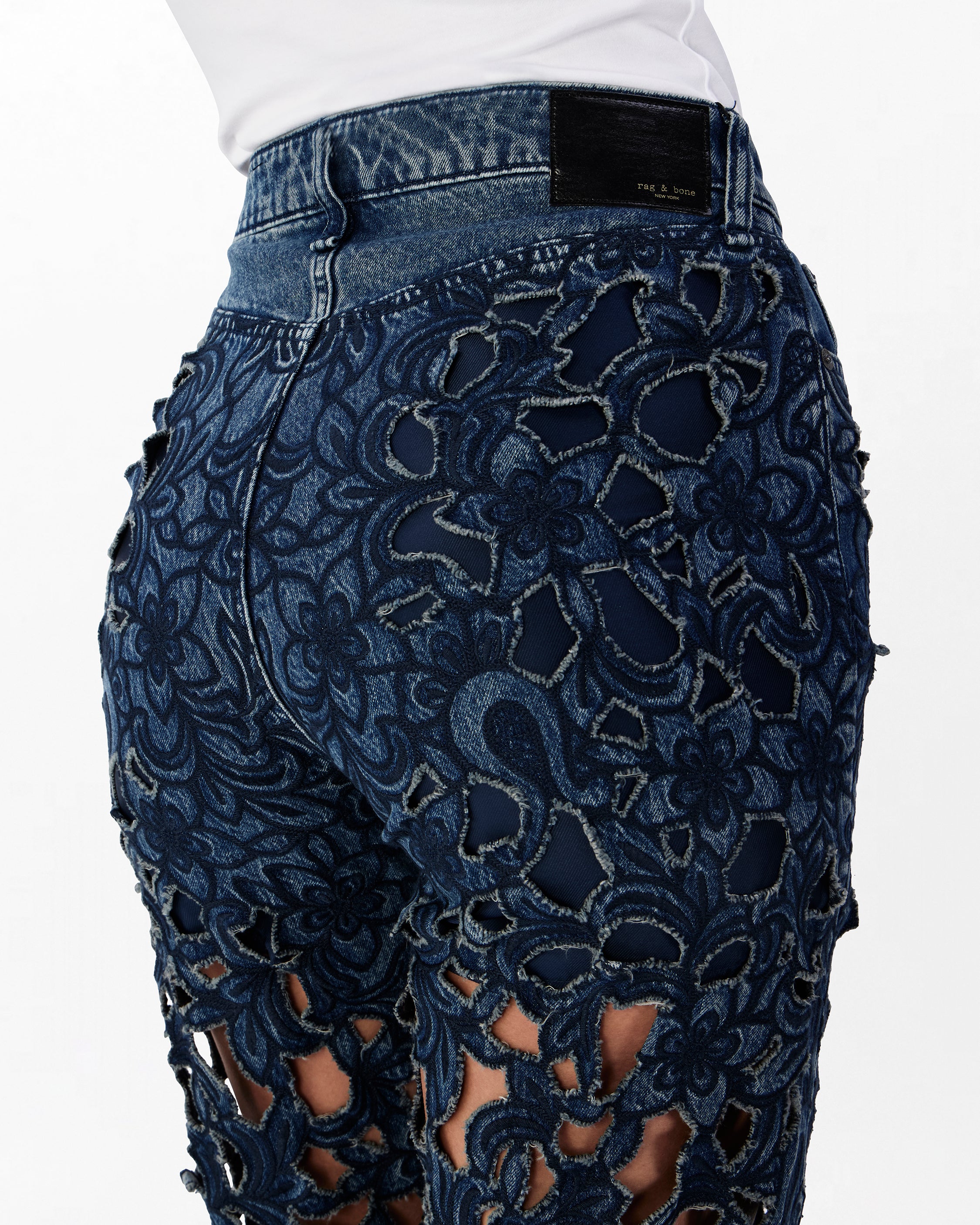 Logan Wide-Leg Jeans - Image 6