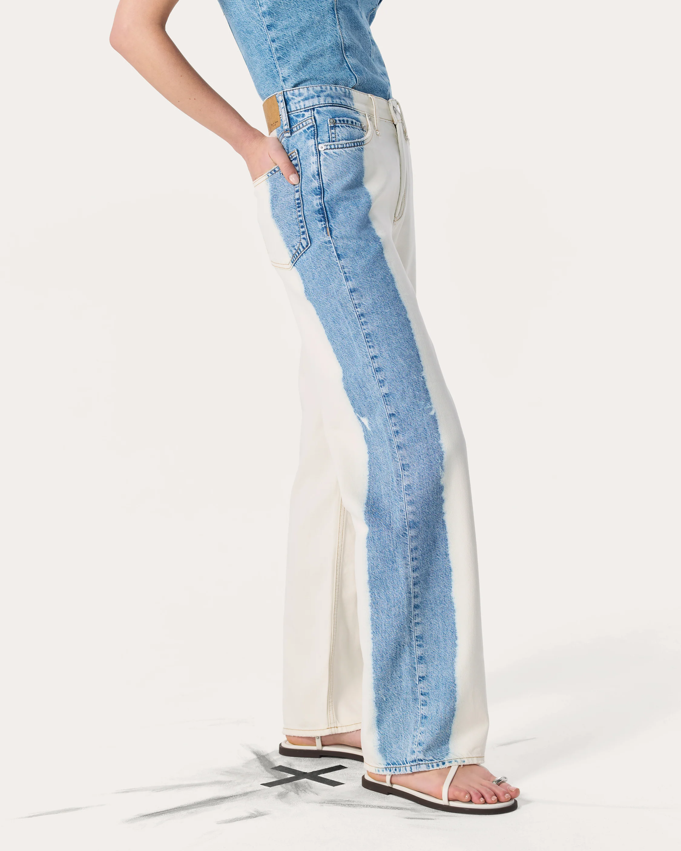 Logan Wide-Leg Jeans - Image 4