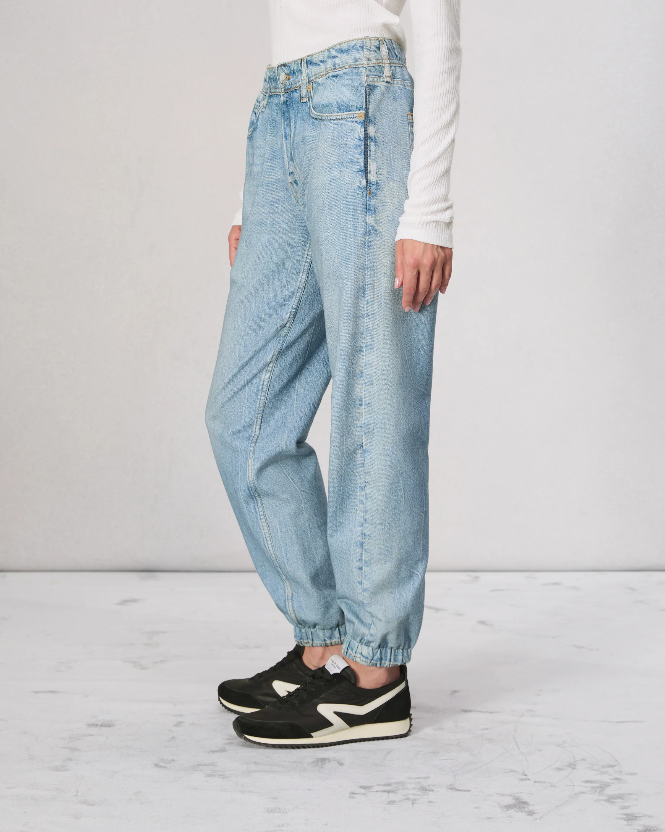 rb Miramar Jogger Pants - Image 4