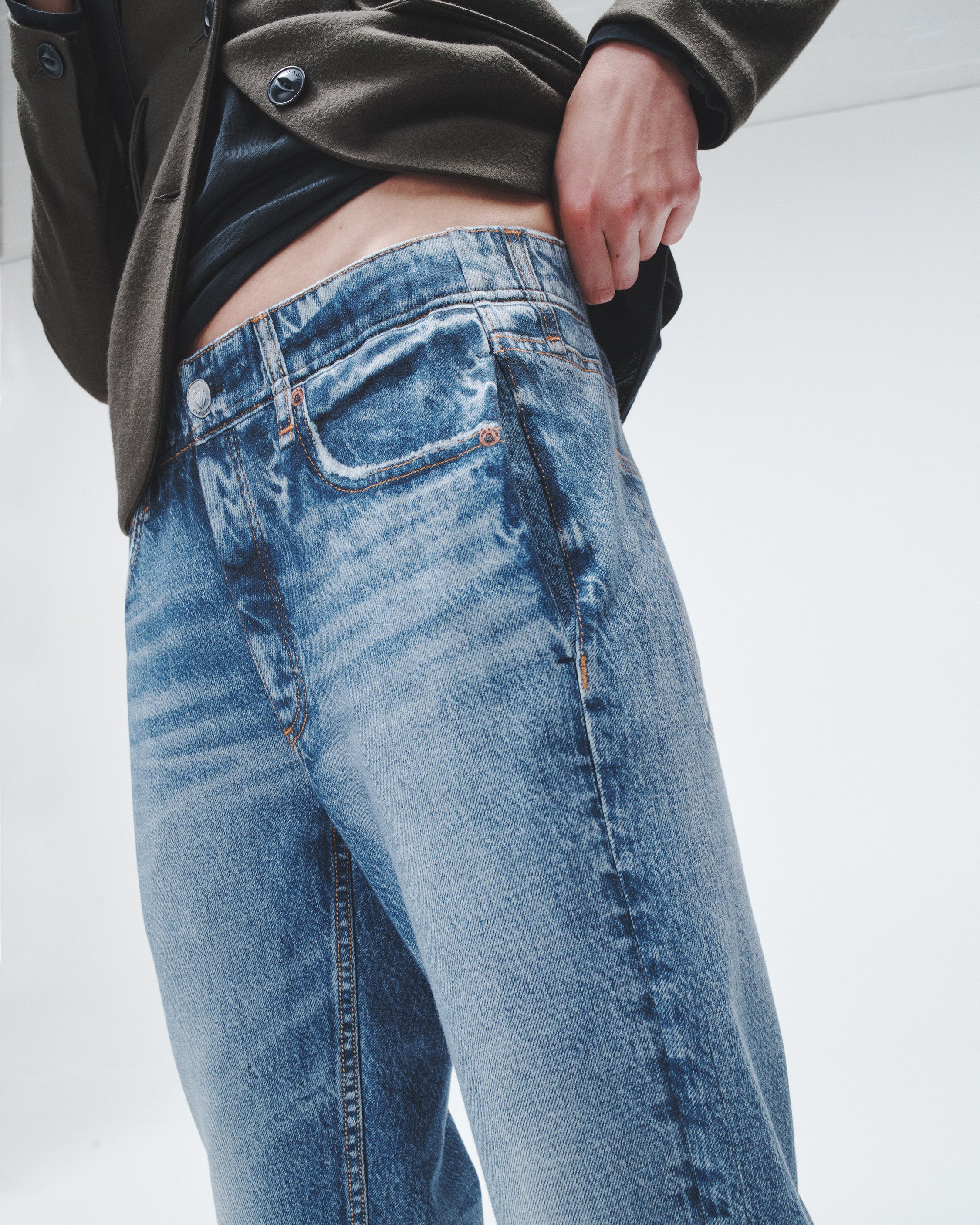 rb Miramar Jogger Pants - Image 3
