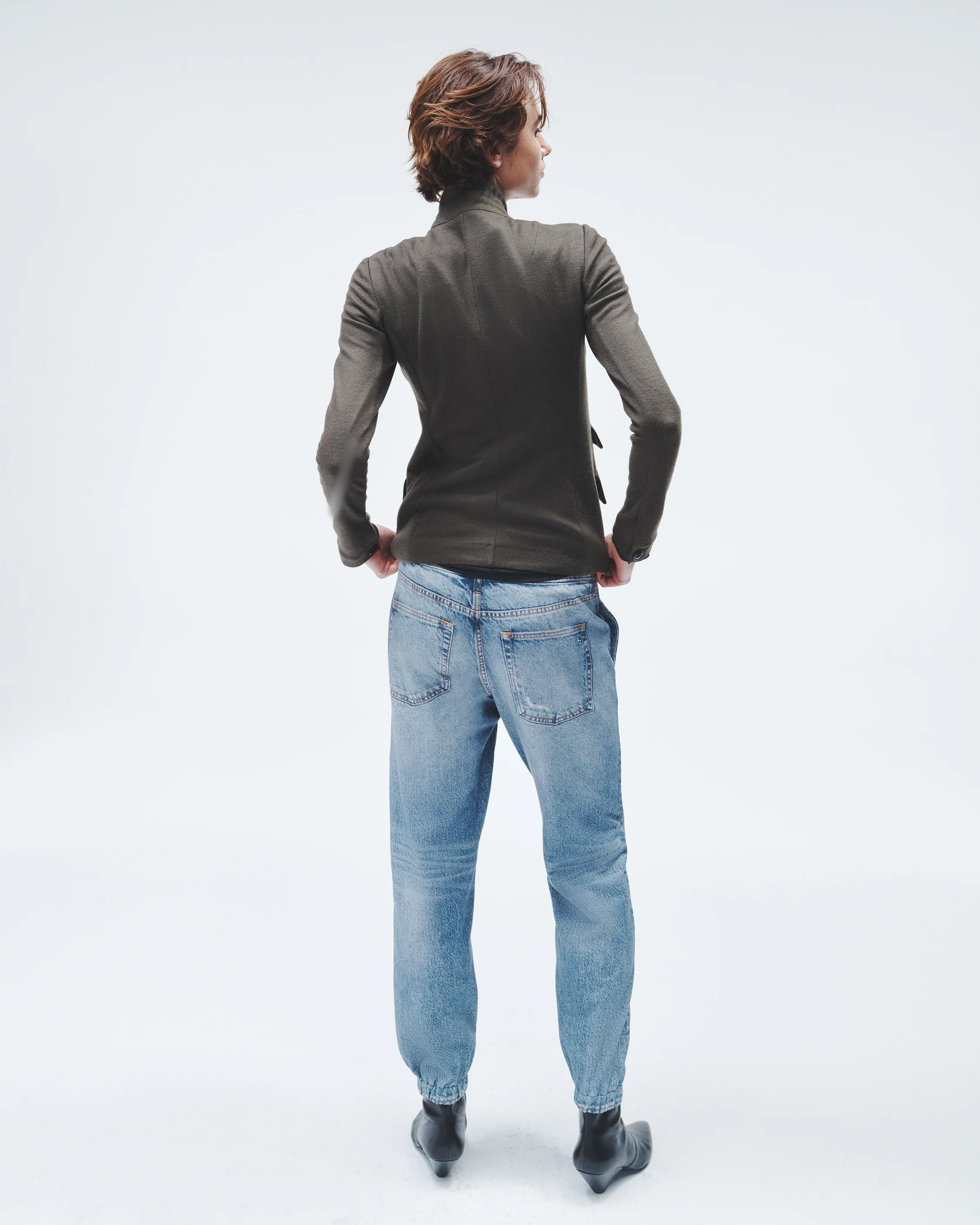 rb Miramar Jogger Pants - Image 5