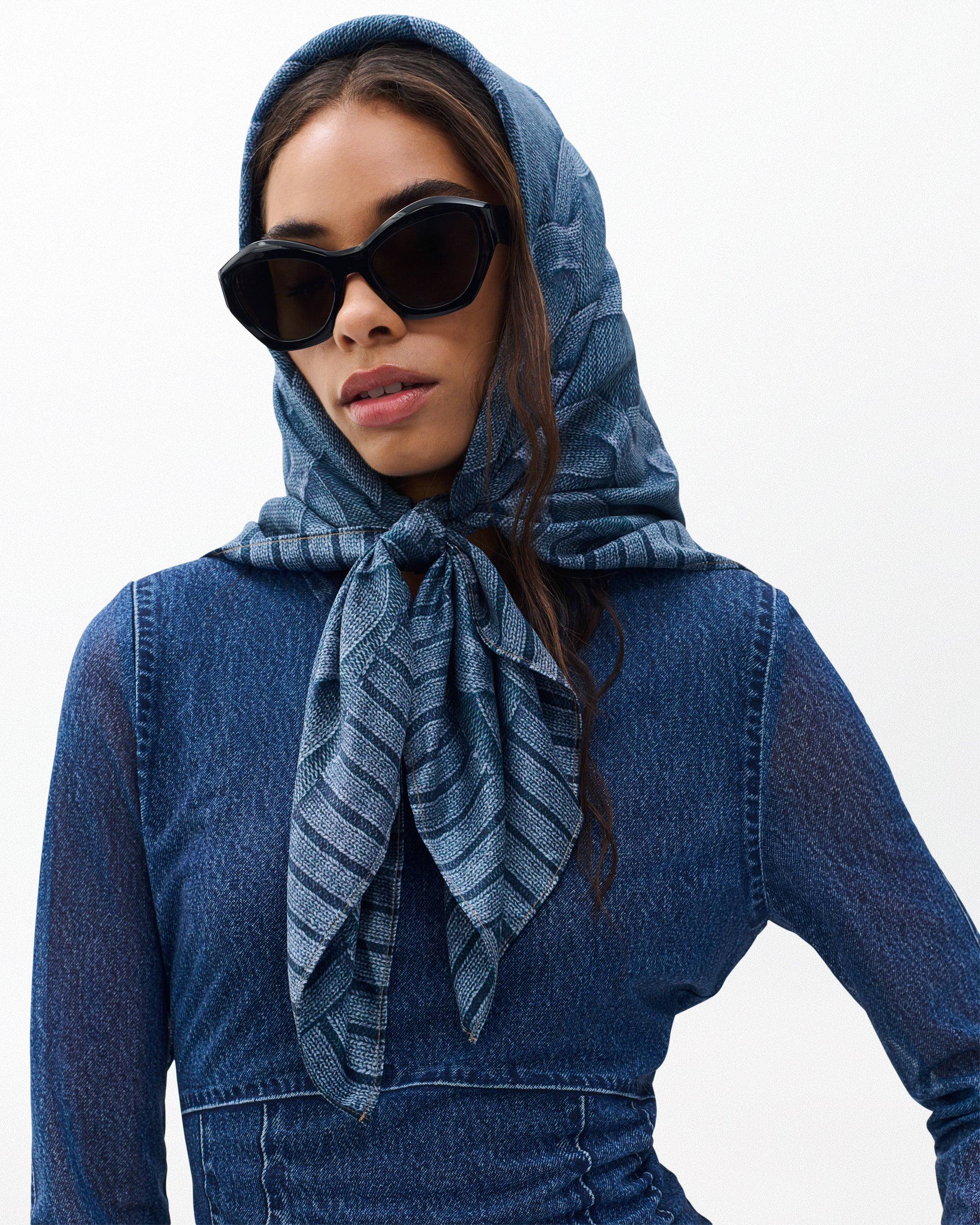 rb Miramar Silk Scarf - Image 4