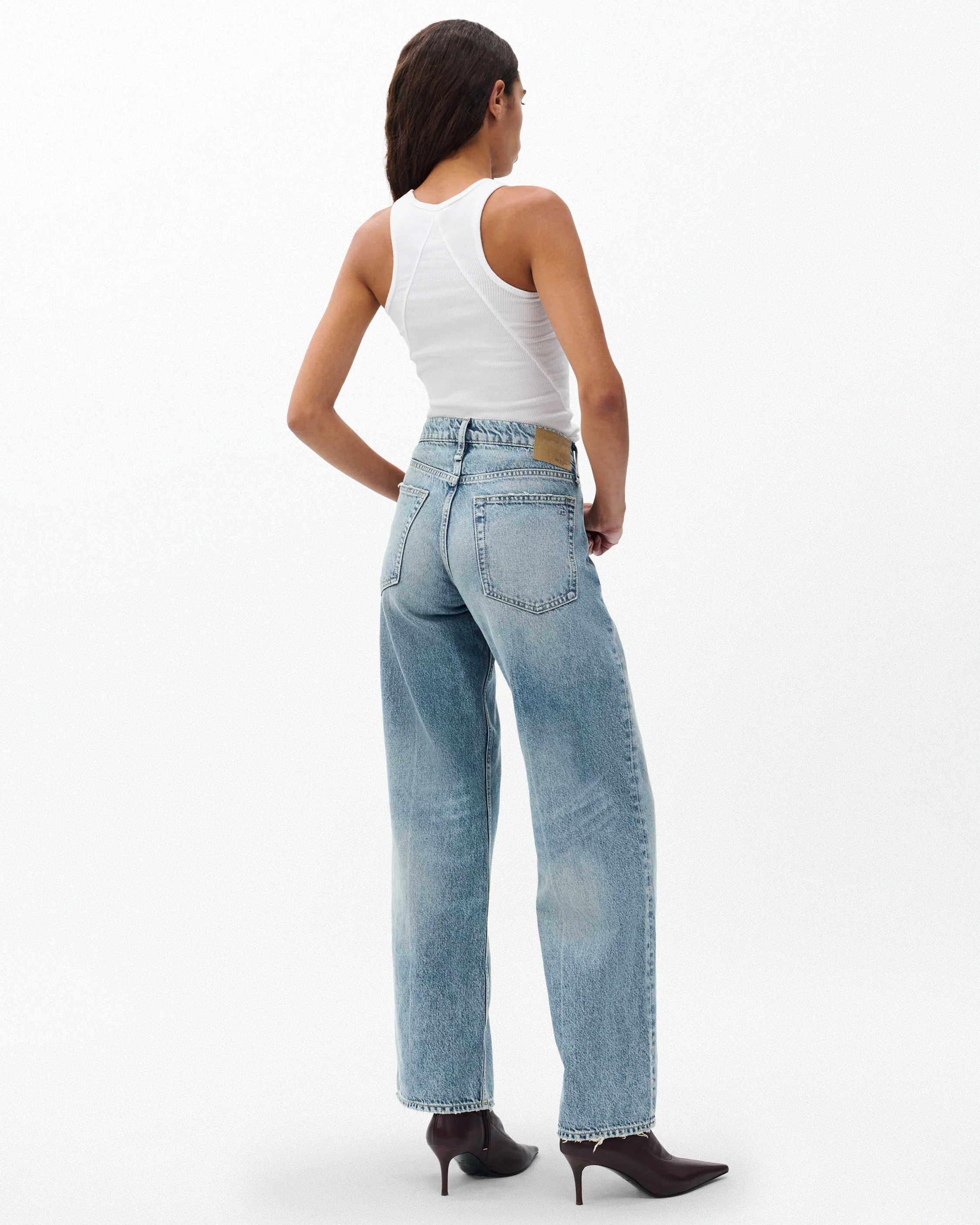 Saige Relaxed Straight Jeans - Image 5