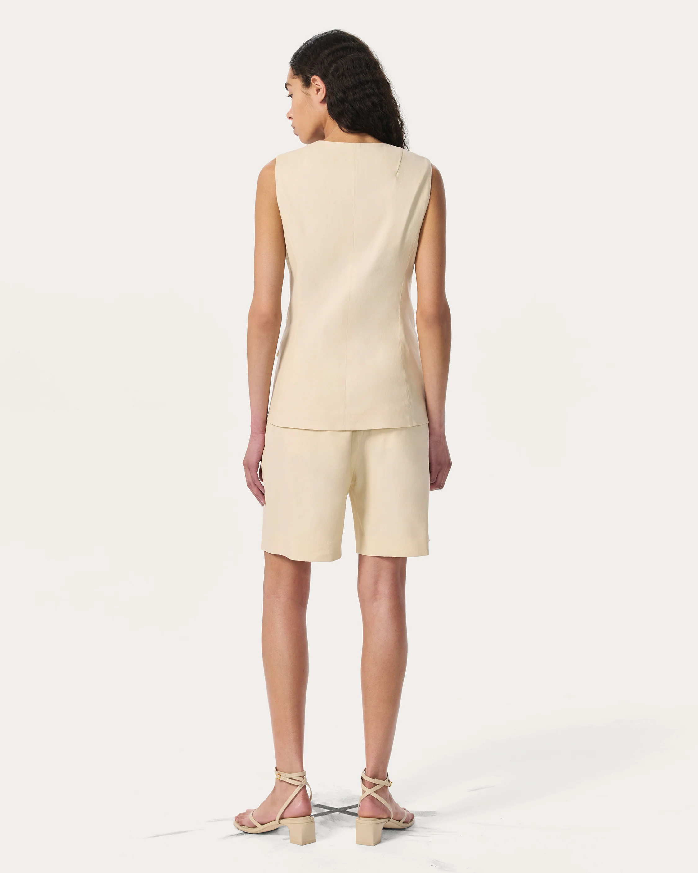 Slade Crew Linen Vest - Image 6