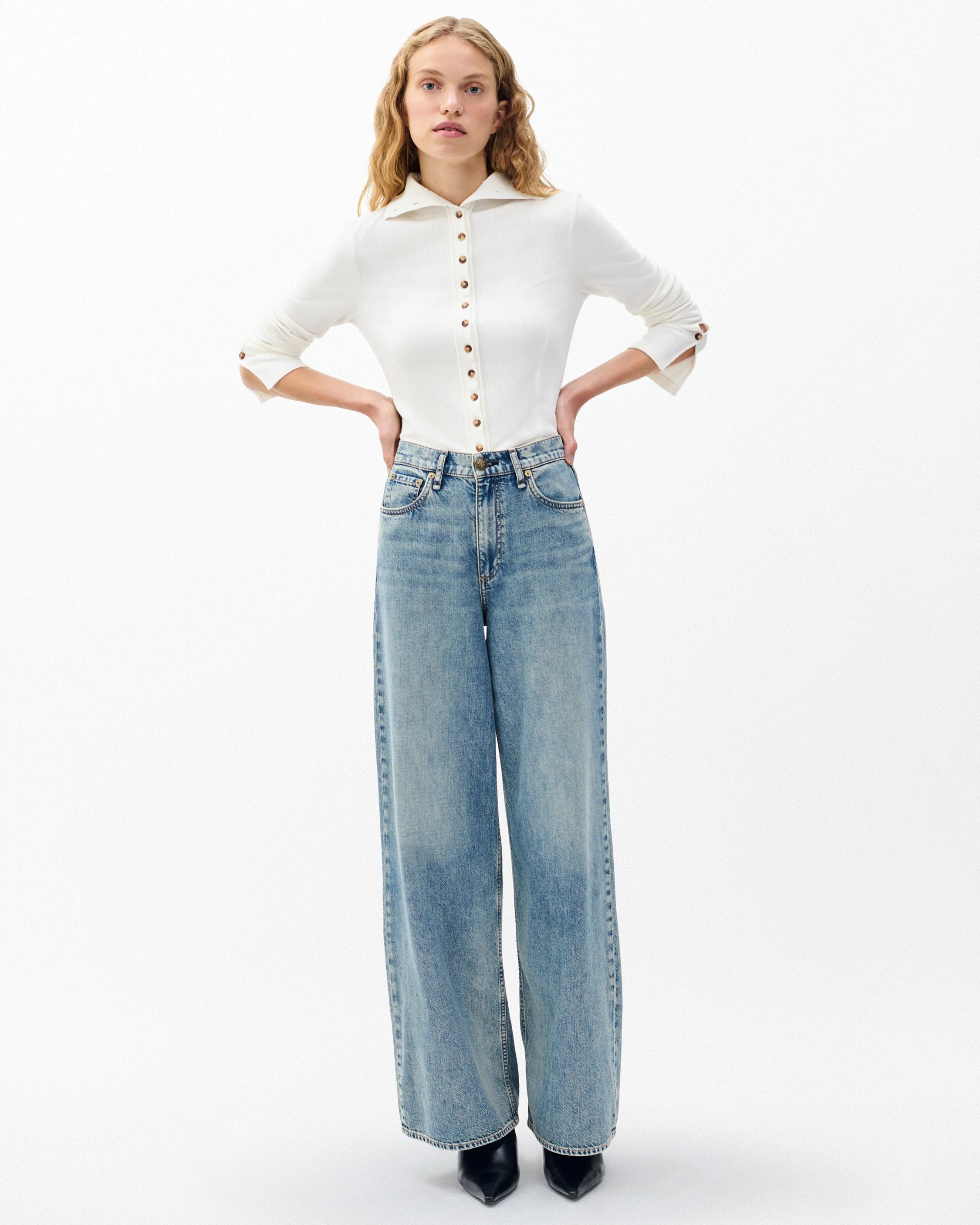 Sofie Wide-Leg Jeans - Image 4