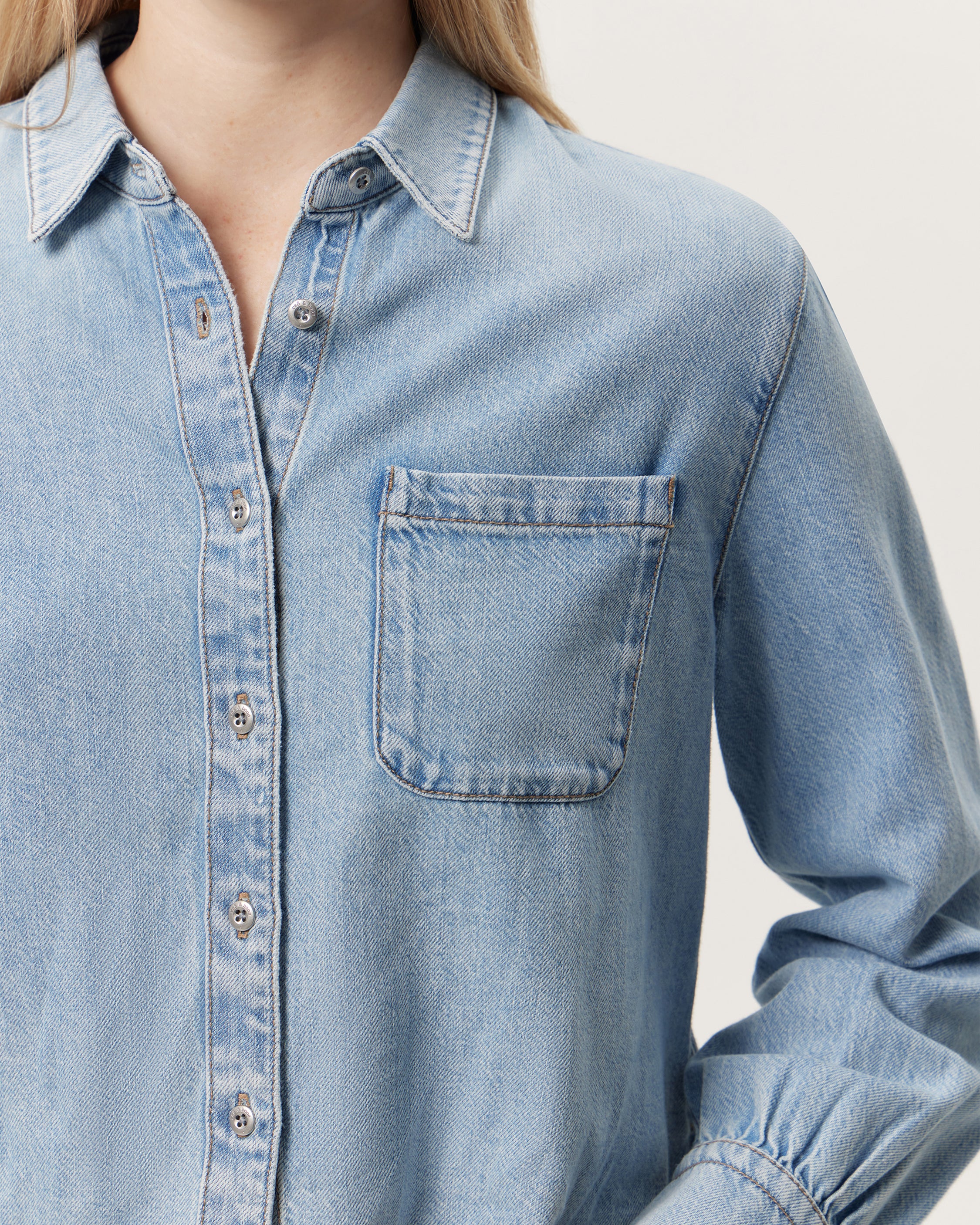 Ultra Featherweight Cropped Maxine Shirt - Image 4