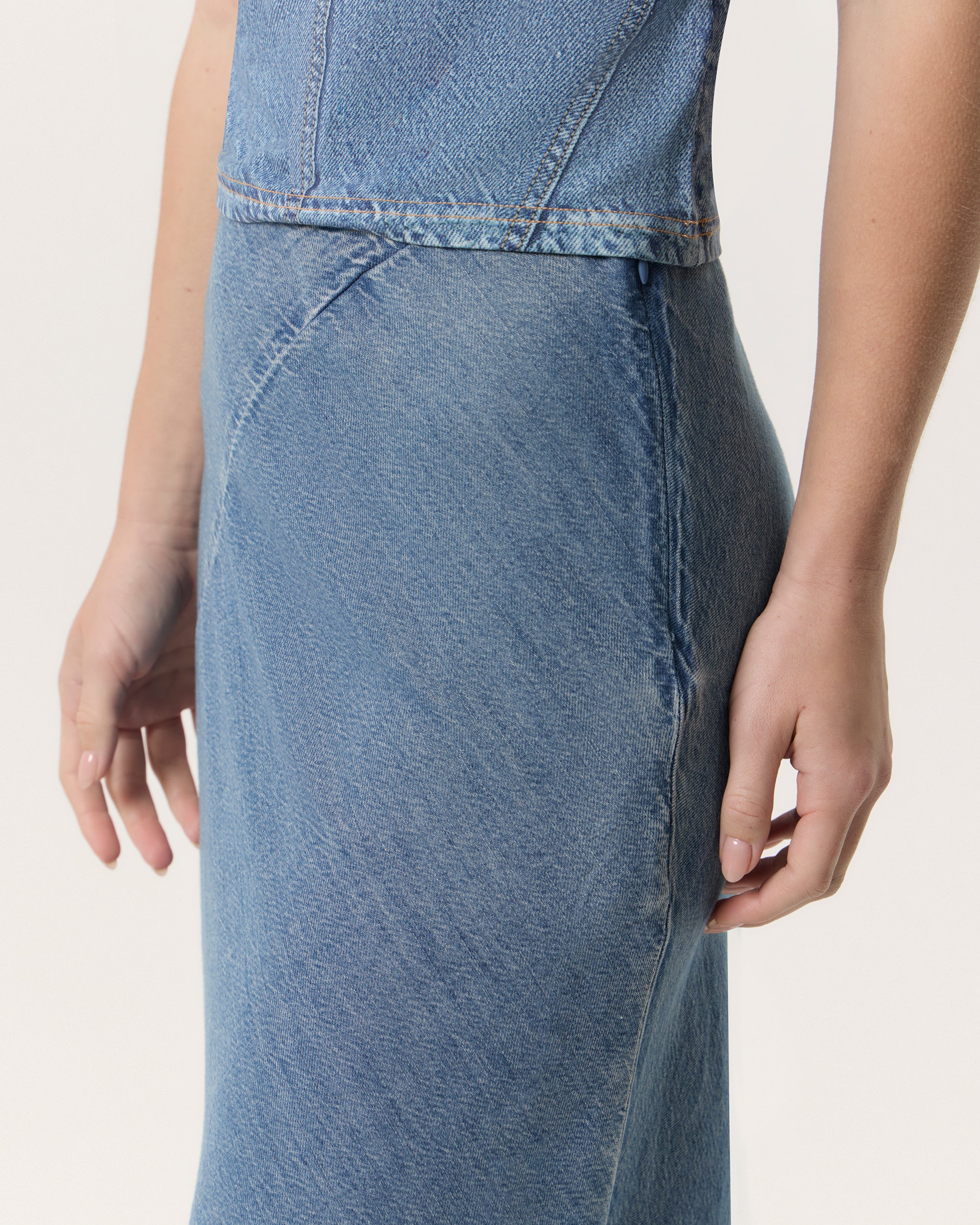 Ultra Featherweight Lisbon Skirt - Image 7