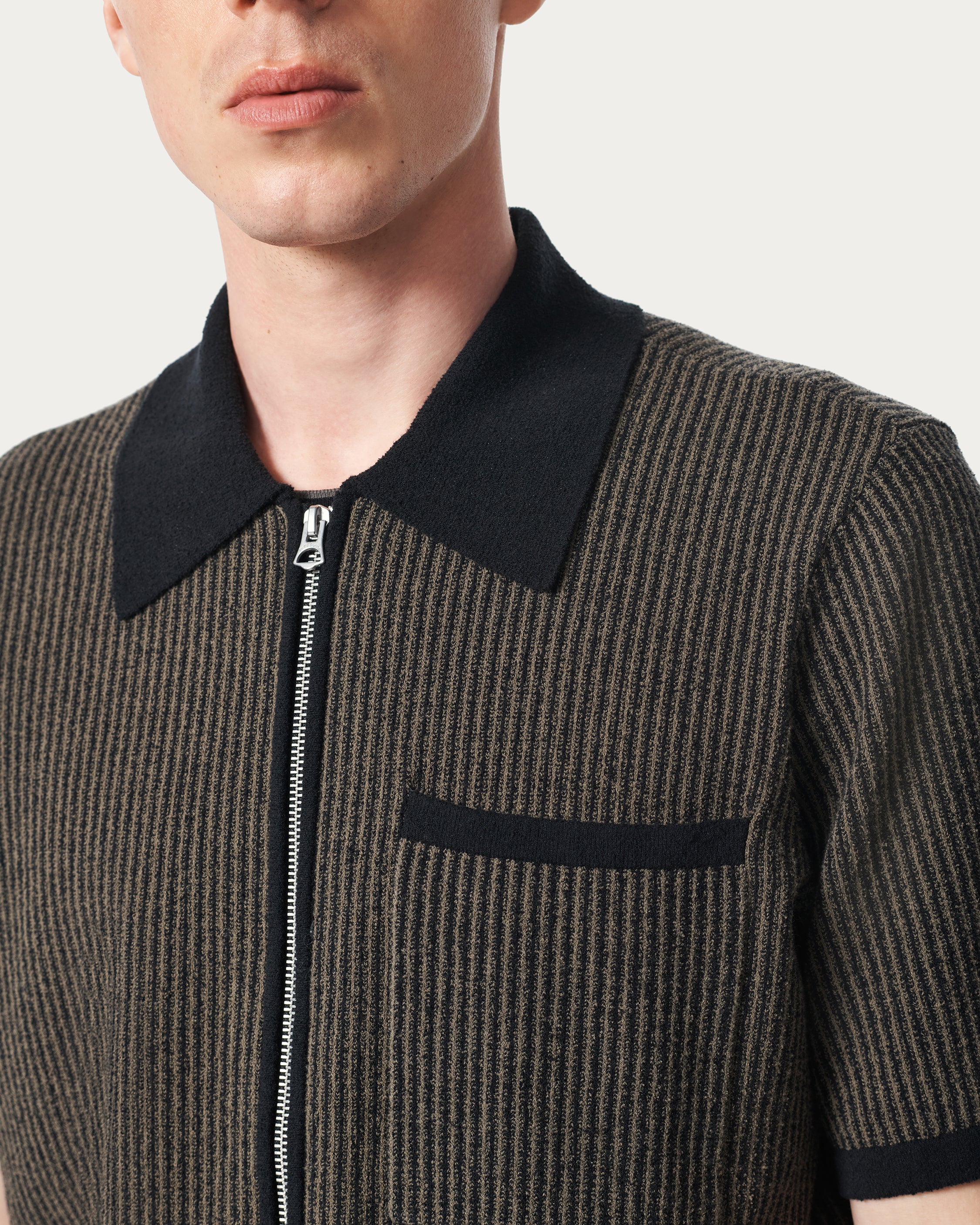 Zuma Jacquard Short Sleeve Zip Through - Image 4
